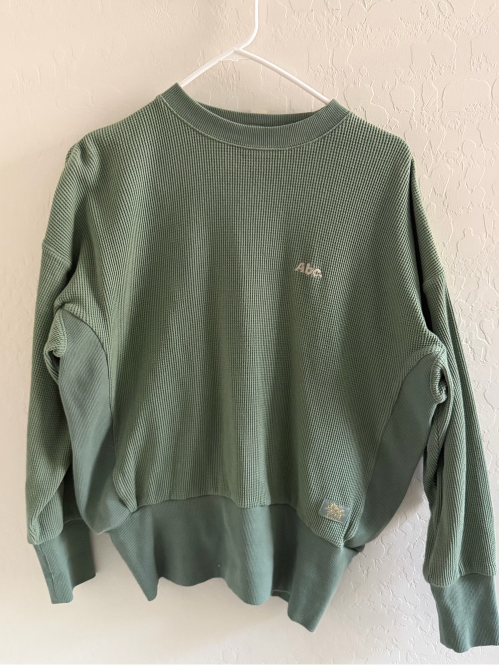 Advisory Board Crystal Green Waffle Logo-Embroidered Sweater Sz. S